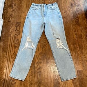Hollister Ultra High-Rise Ripped Mom Jean
